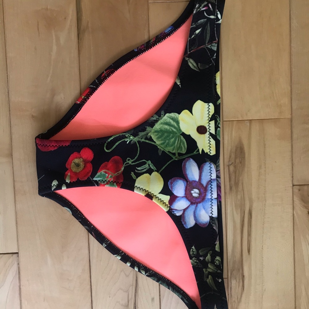 TRIANGL floral bikini bottoms